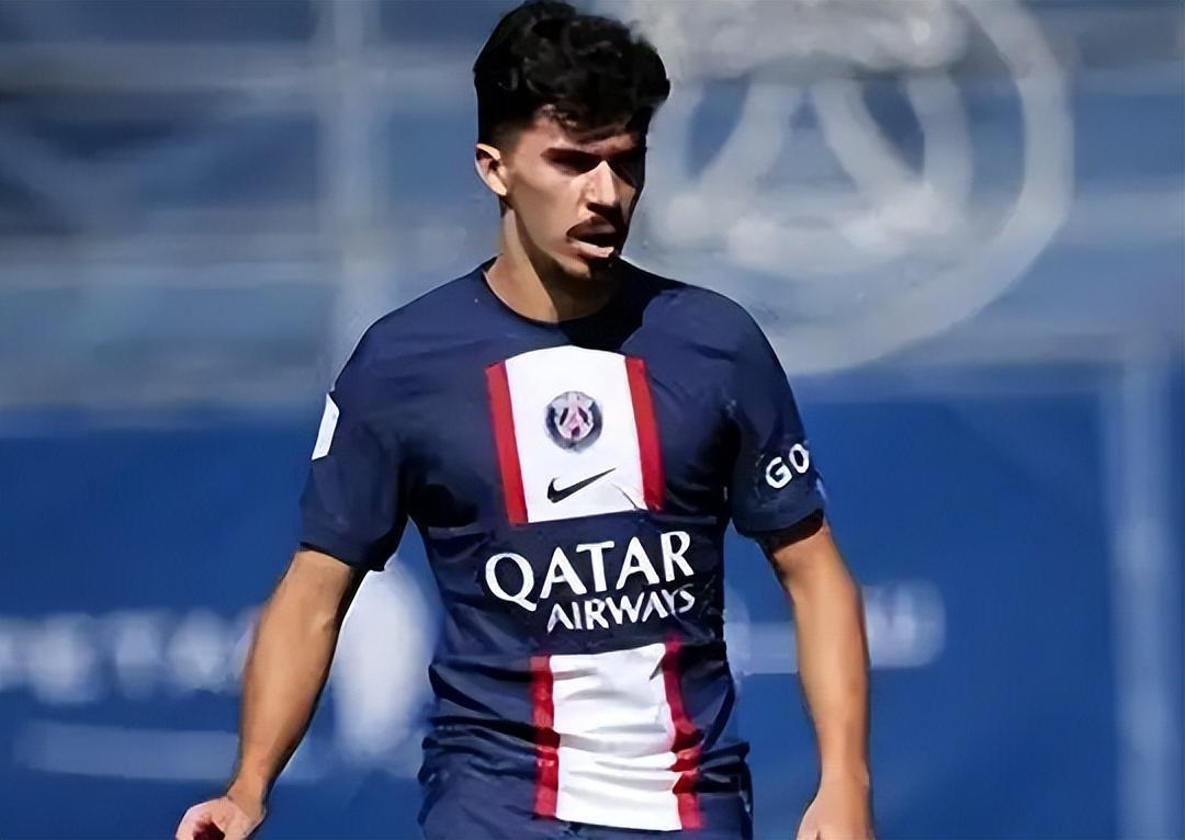 尽管他们在 尽管他们在